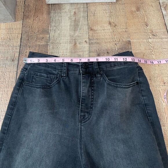 BDG high rise twig ankle jeans with knee patches - Picture 11 of 11